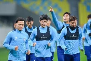 博主：今年武汉三镇是不欠薪的，新增加的转会禁令也是历史问题