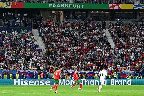 米兰体育官网-【欧洲杯】科斯塔连扑3点！葡萄牙点球3比0晋级8强